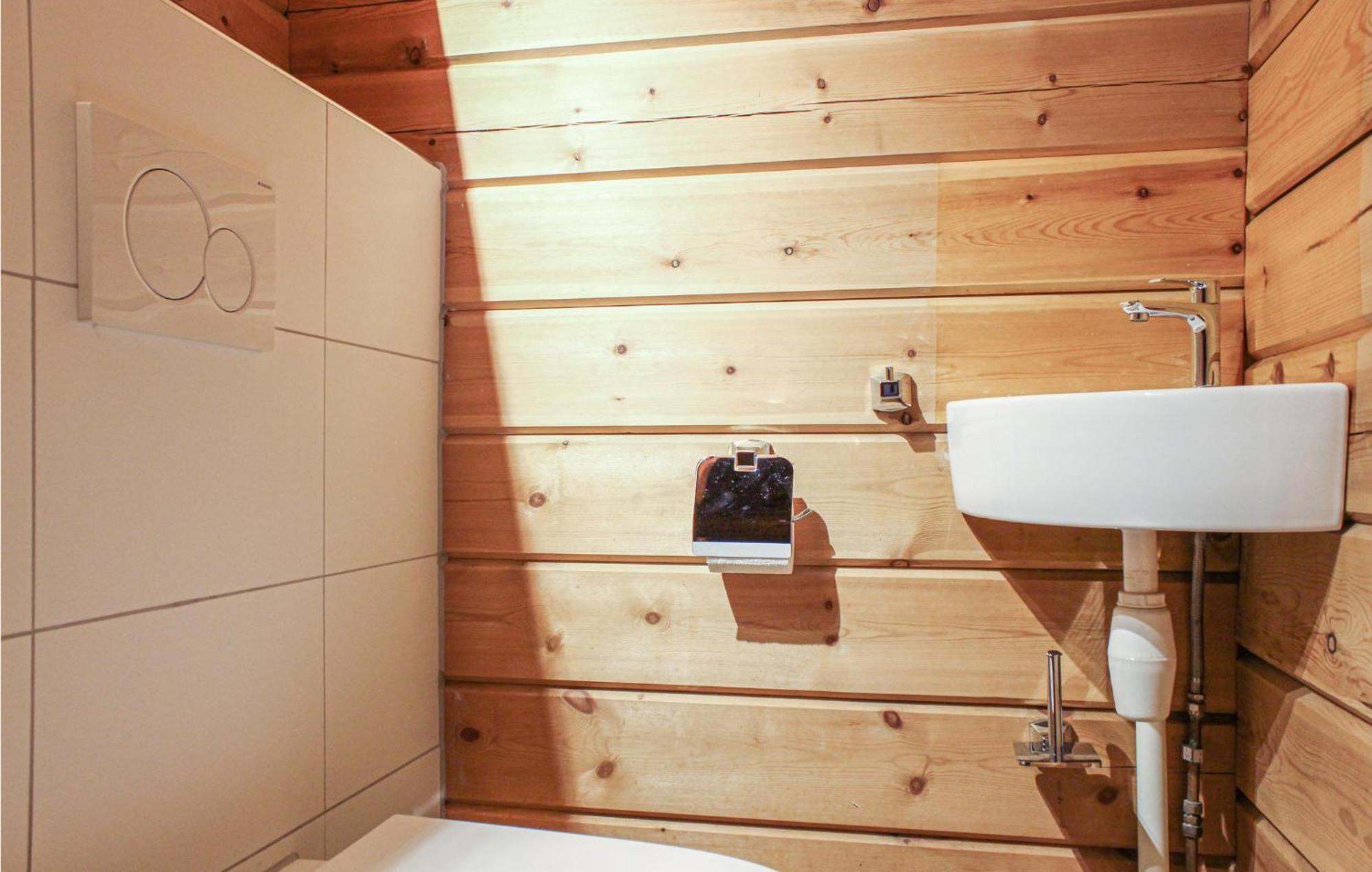 Awesome Home In Gramsbergen With Kitchen エクステリア 写真