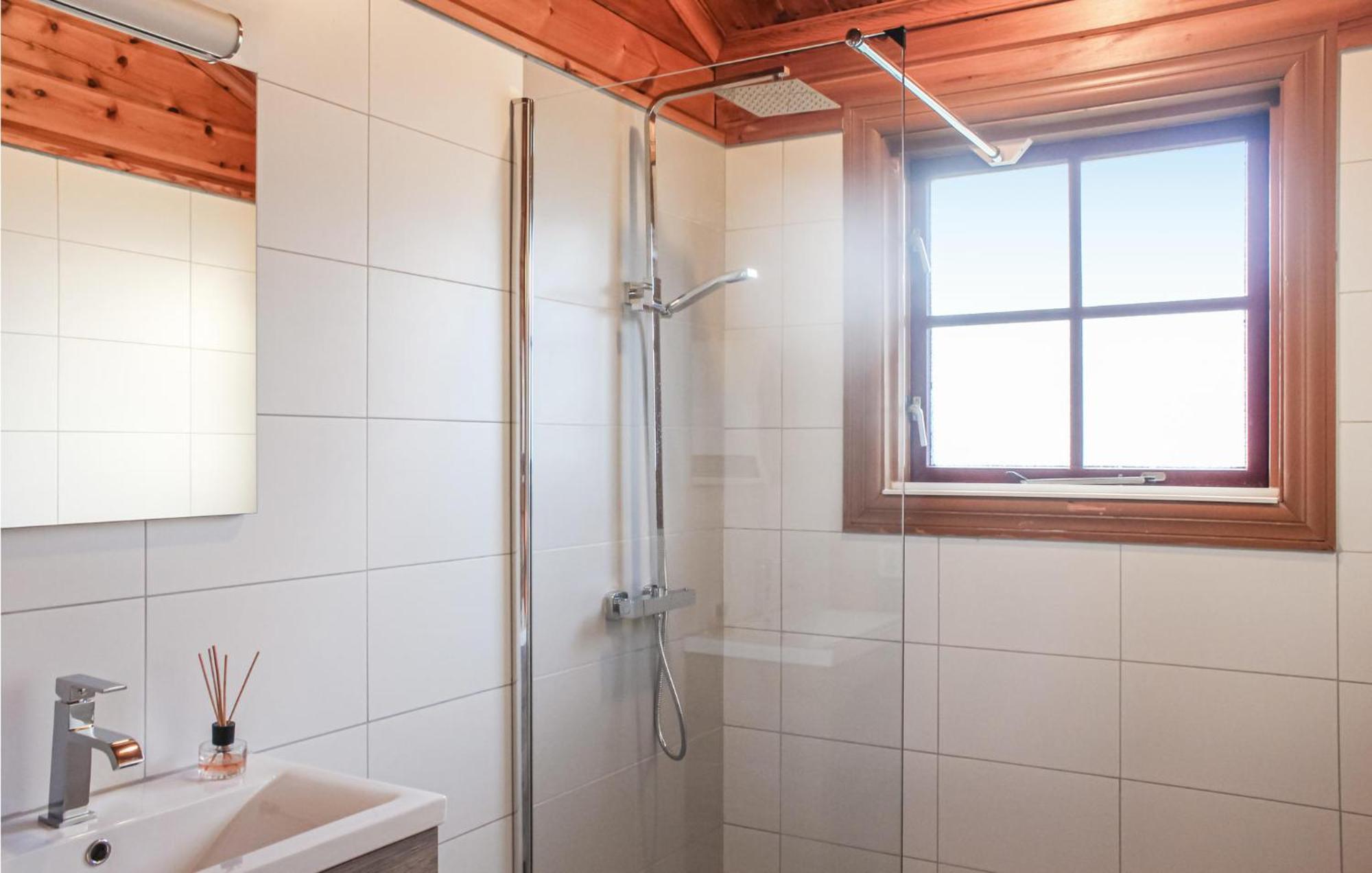Awesome Home In Gramsbergen With Kitchen エクステリア 写真