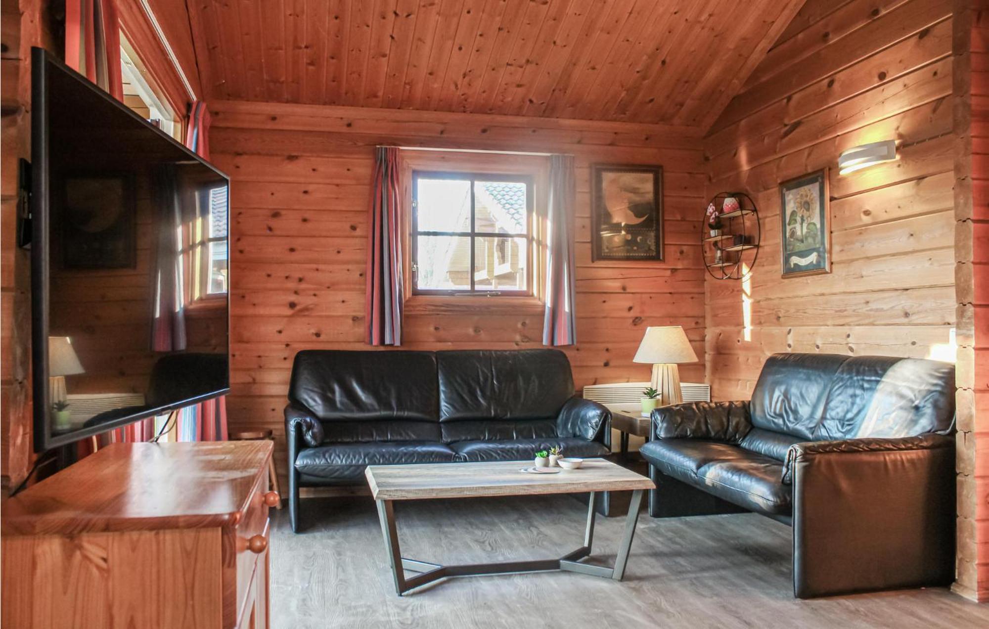 Awesome Home In Gramsbergen With Kitchen エクステリア 写真