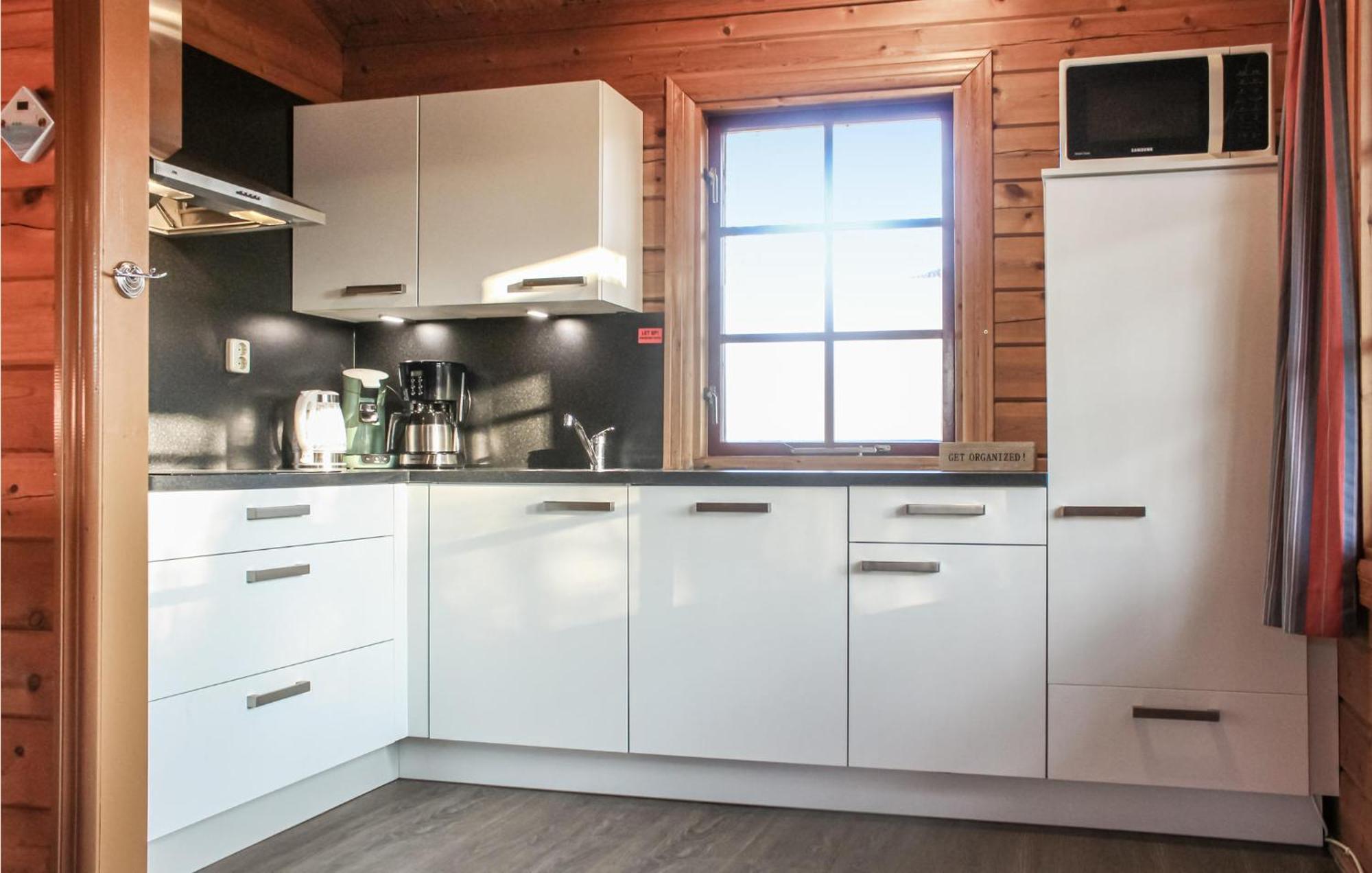 Awesome Home In Gramsbergen With Kitchen エクステリア 写真